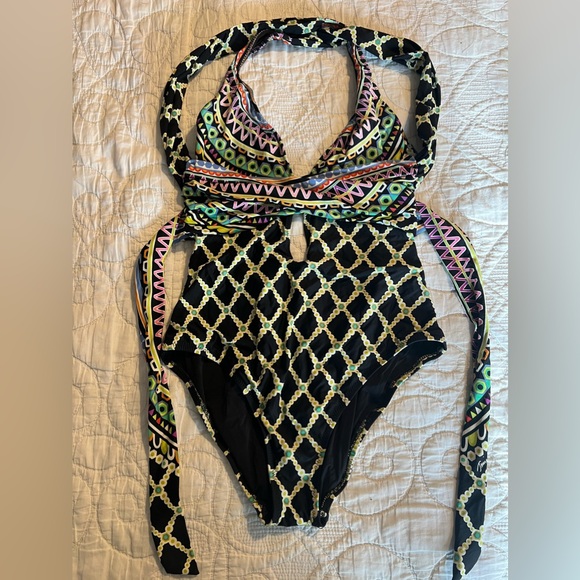Trina Turk one piece - Picture 2 of 4